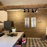 Merian's House Βίλα